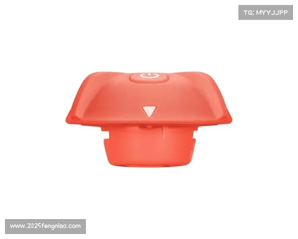 新型智能网球拍内置传感器,可实时分析击球数据